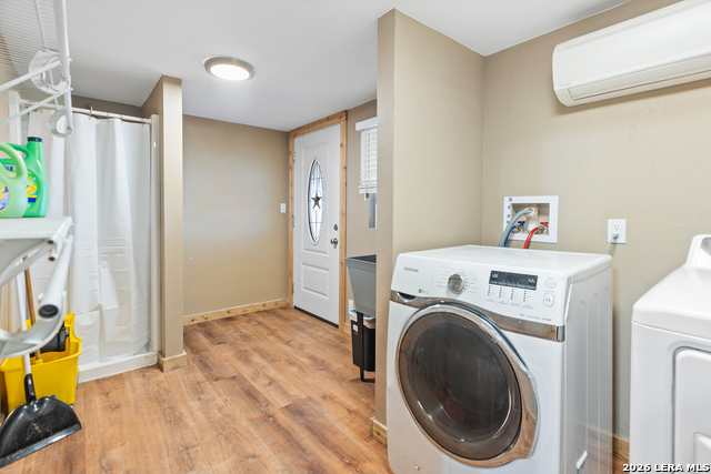 Image 25 of 43 For 470 Lyon  