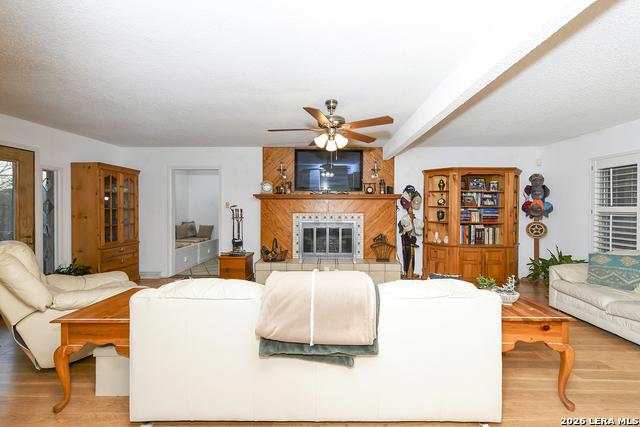 Image 10 of 49 For 315 White Oak