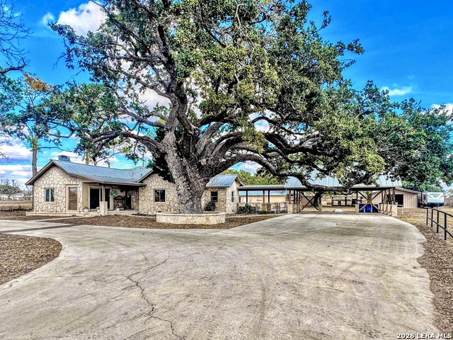 Details for 2828 2nd St  , Pleasanton, TX 78064