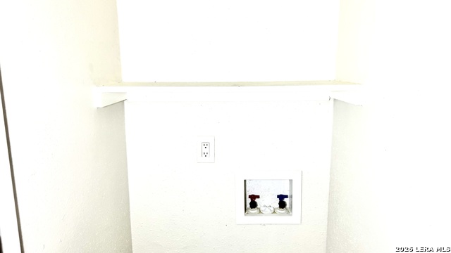 Image 9 of 26 For 10098 Birch Field Dr.