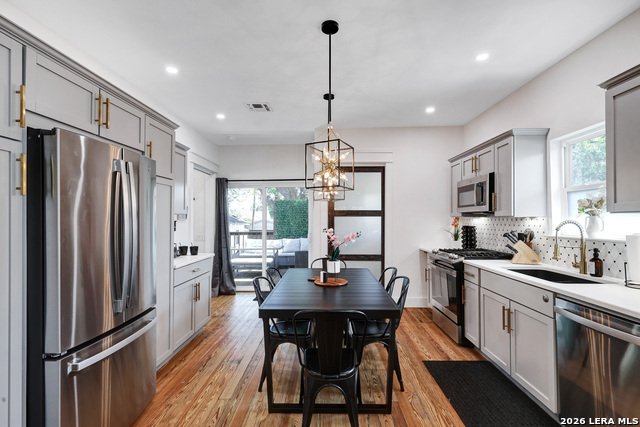 Image 20 of 55 For 324 Hammond  