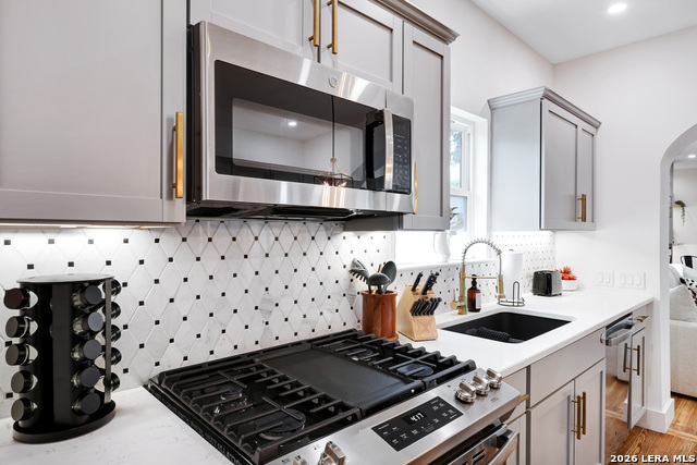 Image 24 of 55 For 324 Hammond  