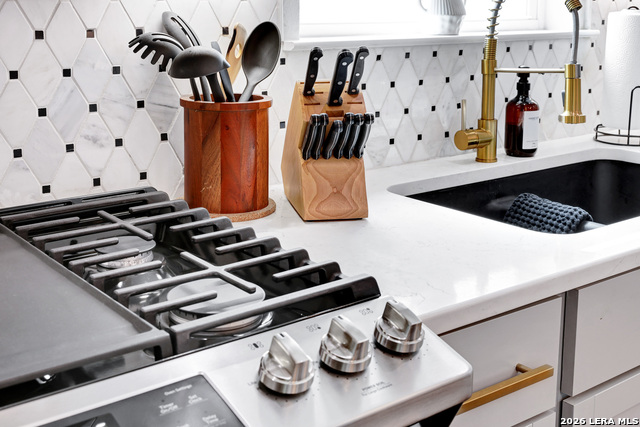 Image 26 of 55 For 324 Hammond  