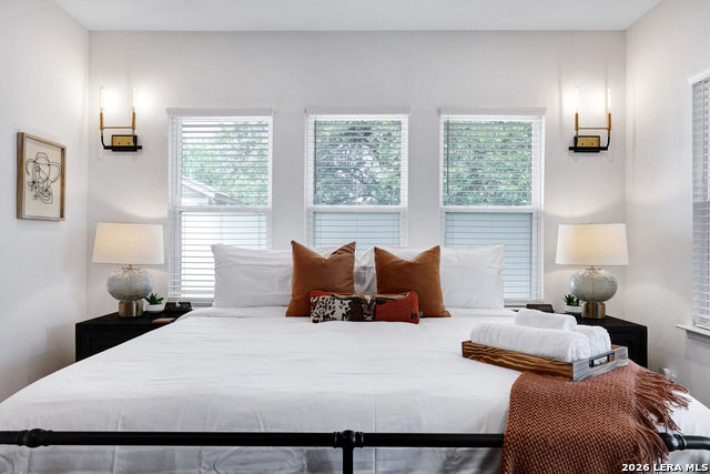 Image 28 of 55 For 324 Hammond  