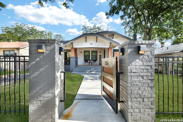 Image 3 of 55 For 324 Hammond  