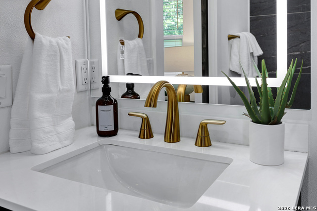 Image 32 of 55 For 324 Hammond  