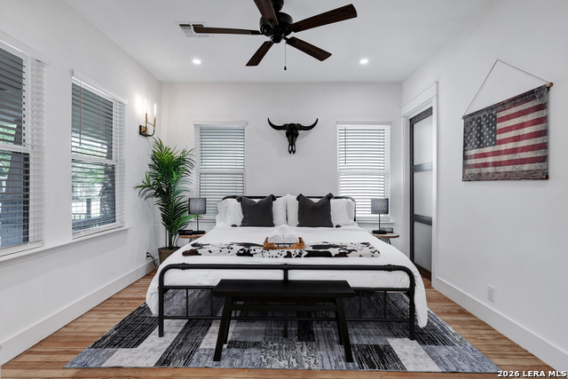 Image 34 of 55 For 324 Hammond  