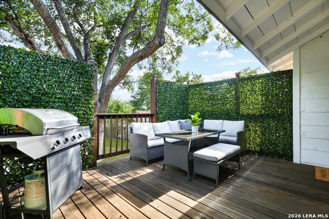 Image 38 of 55 For 324 Hammond  