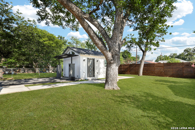 Image 41 of 55 For 324 Hammond  