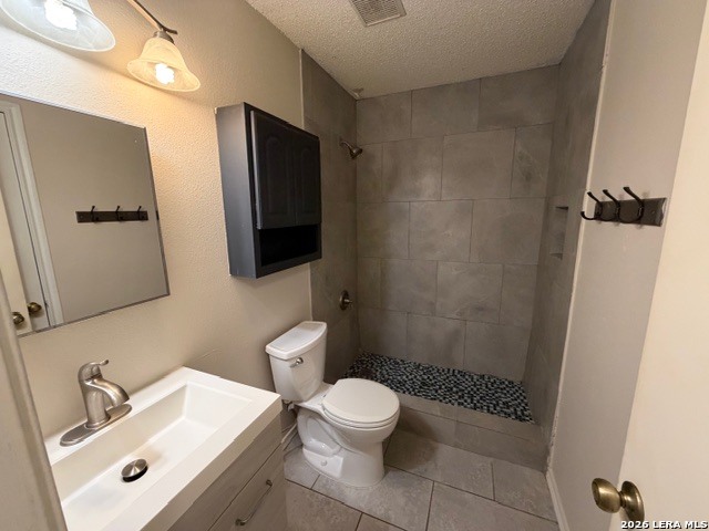 Image 15 of 18 For 7823 Crystal Point