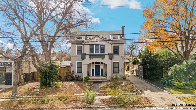 Image 24 of 44 For 124 Mistletoe Ave W