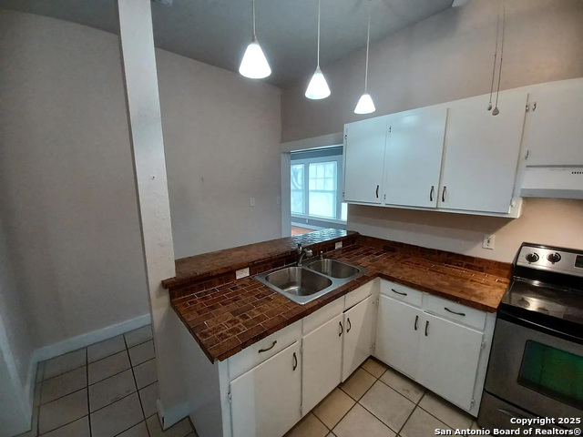 Image 34 of 44 For 124 Mistletoe Ave W