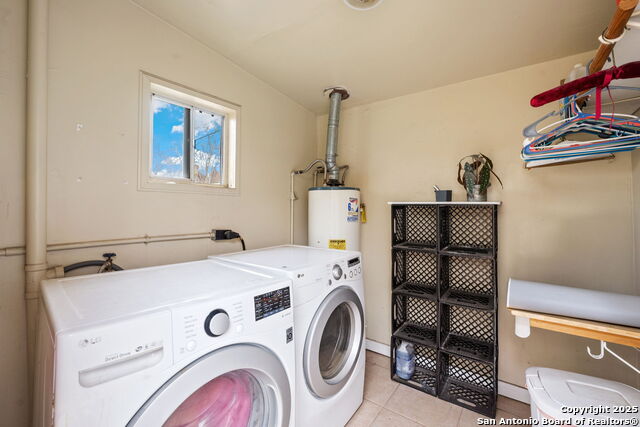 Image 38 of 44 For 124 Mistletoe Ave W