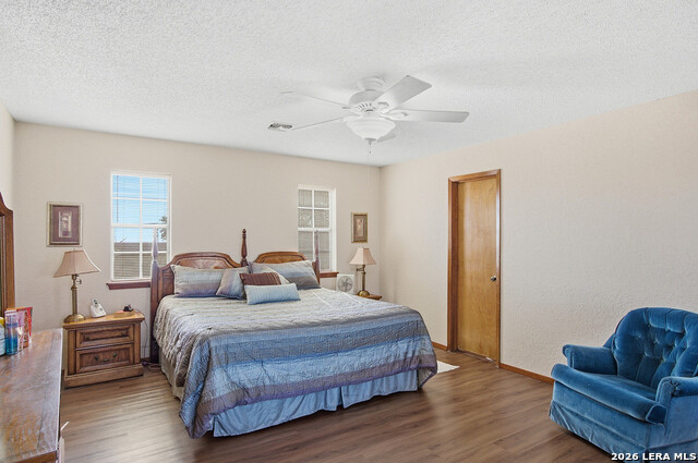 Listing photo id 18 for 126 Packsaddle Circle