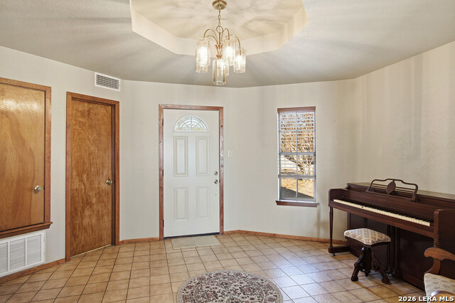 Listing photo id 3 for 126 Packsaddle Circle