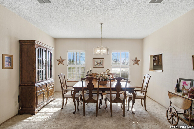 Listing photo id 6 for 126 Packsaddle Circle