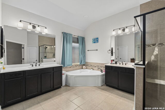 Image 23 of 50 For 29023 Front Gate