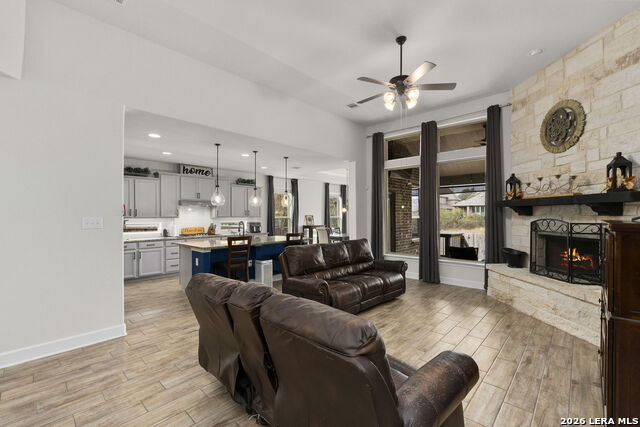 Image 6 of 50 For 29023 Front Gate