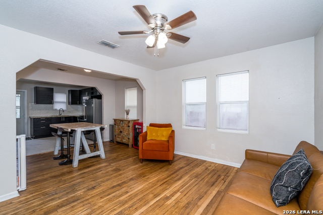 Image 10 of 38 For 218 Vereda  