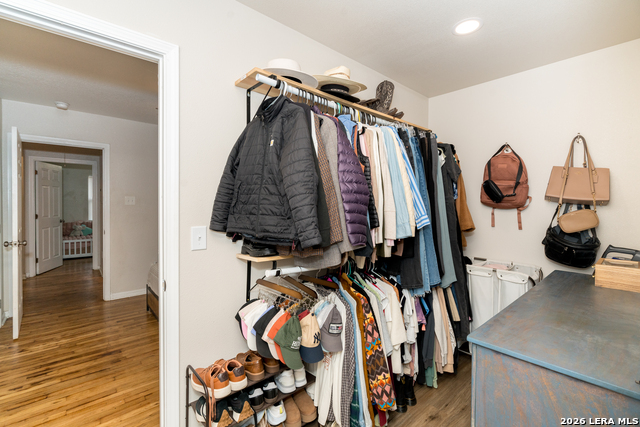 Image 23 of 38 For 218 Vereda  