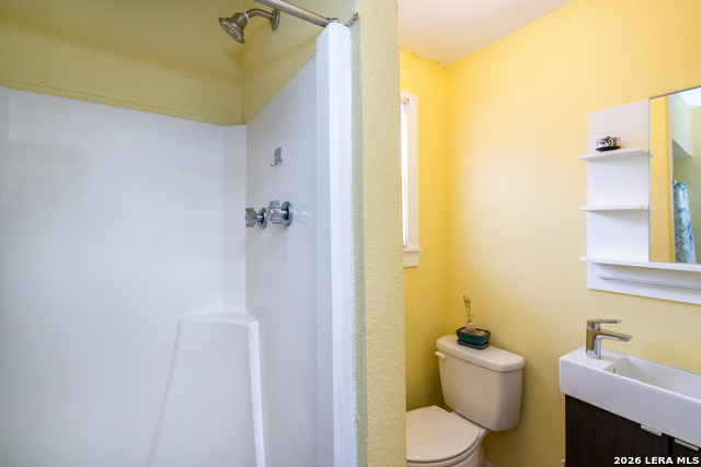 Image 36 of 38 For 218 Vereda  