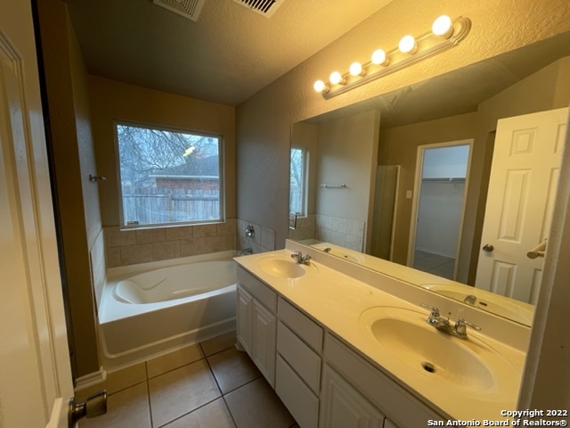 Image 18 of 34 For 7402 Baja Pt