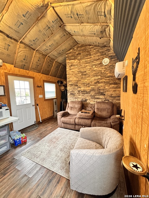 Image 20 of 41 For 884 Sd 16010