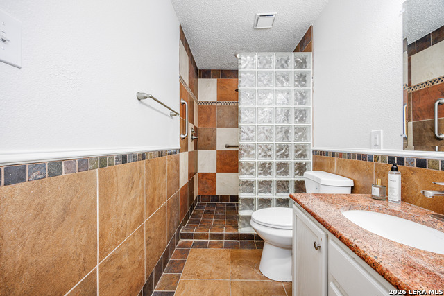 Image 33 of 40 For 7414 Forest Stream