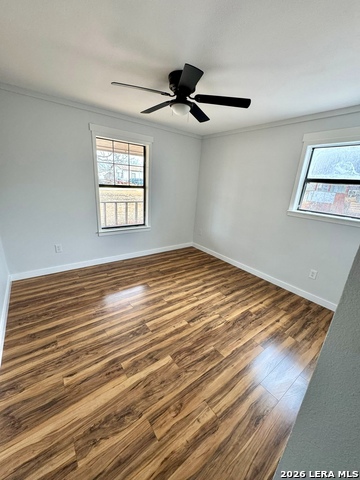 Image 13 of 25 For 910 Cypress  