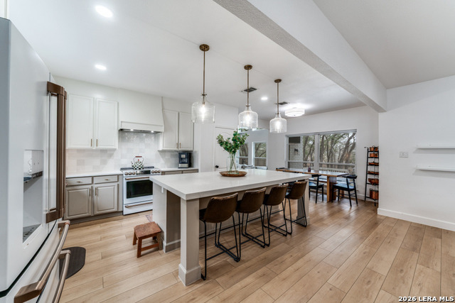 Image 16 of 55 For 322 Dublin  