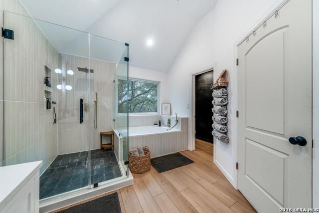 Image 21 of 55 For 322 Dublin  