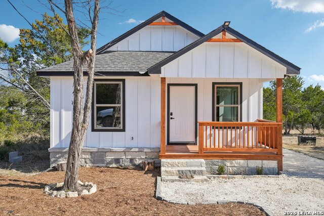 Details for 118 Matt Dillon Dr, Bandera, TX 78003