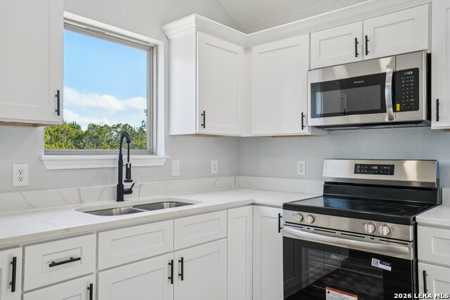 Image 11 of 31 For 118 Matt Dillon Dr