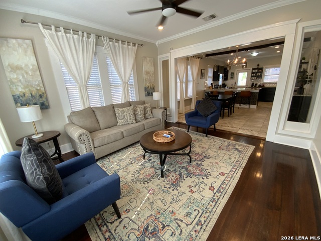 Image 3 of 20 For 231 Carolina St E