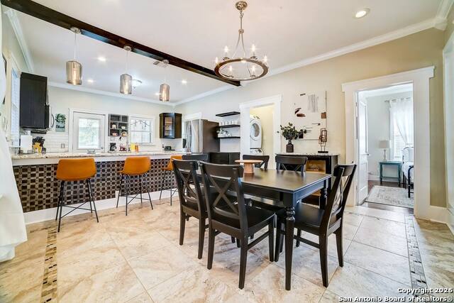 Image 7 of 20 For 231 Carolina St E