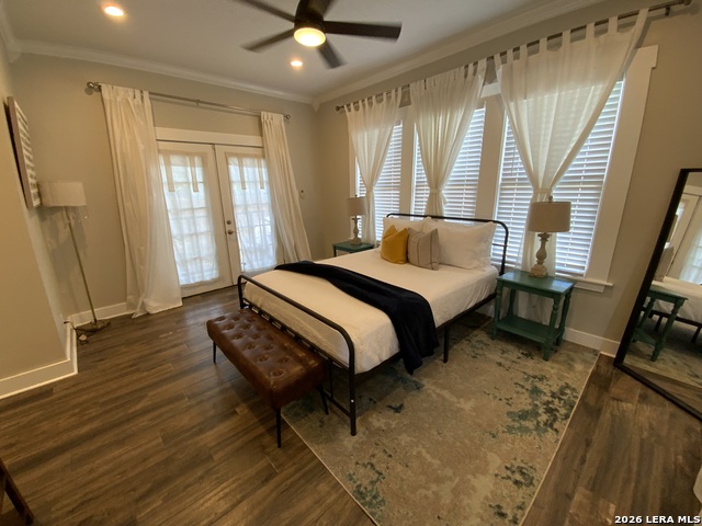 Image 8 of 20 For 231 Carolina St E