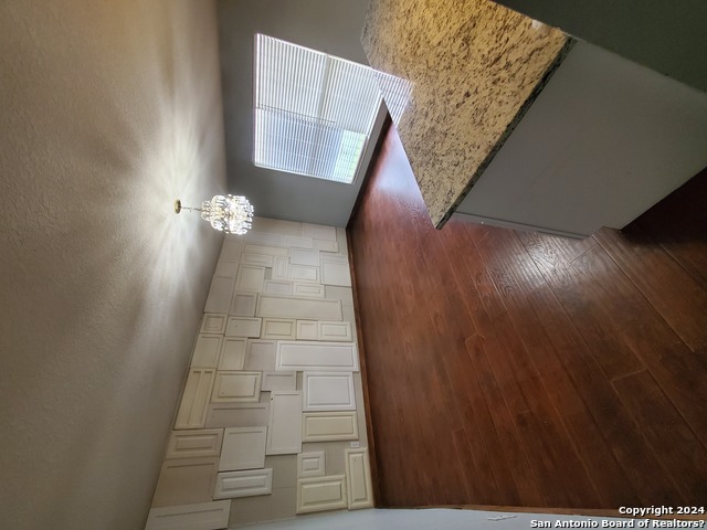 Image 12 of 17 For 5295 Round Table