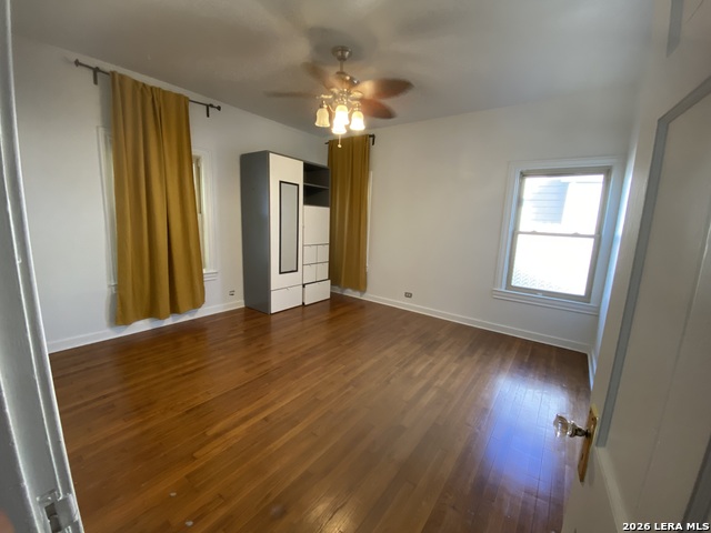 Image 18 of 43 For 532 Westwood