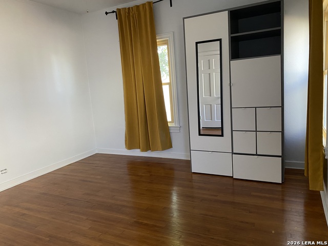 Image 20 of 43 For 532 Westwood