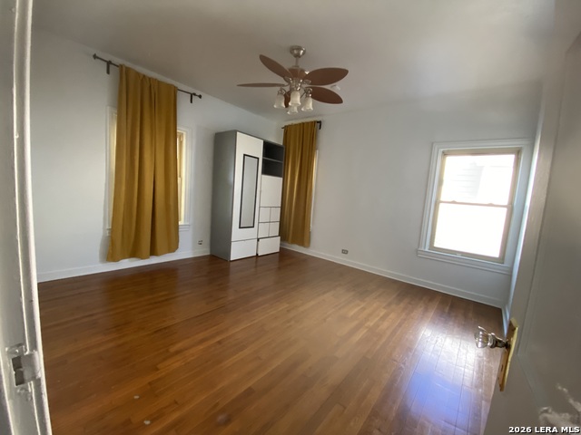 Image 21 of 43 For 532 Westwood