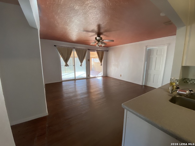 Image 30 of 43 For 532 Westwood