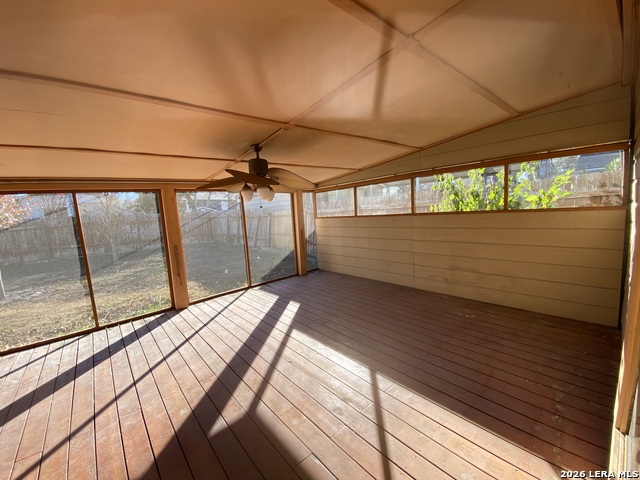 Image 32 of 43 For 532 Westwood