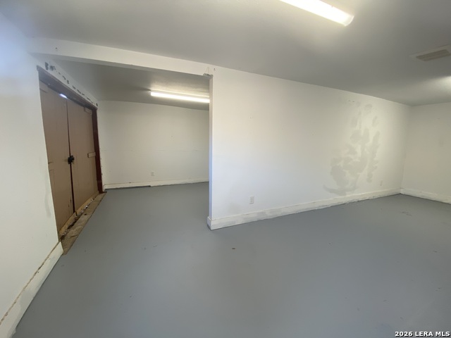 Image 42 of 43 For 532 Westwood