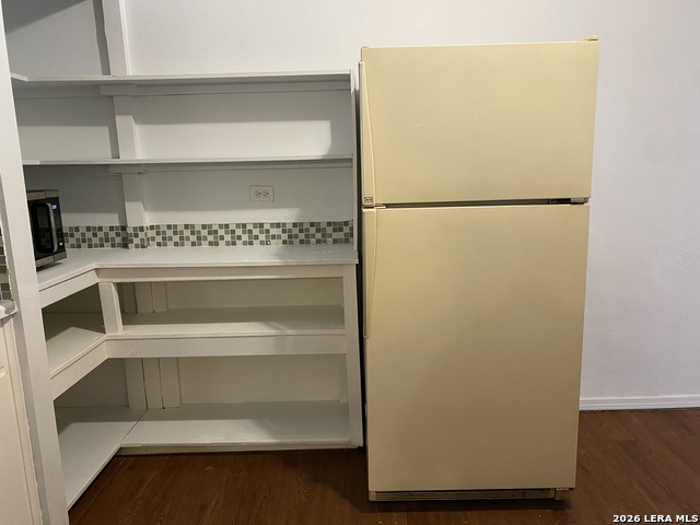 Image 6 of 43 For 532 Westwood