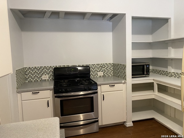 Image 7 of 43 For 532 Westwood