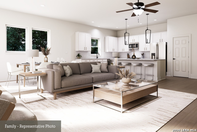 Image 3 of 35 For 1827 Lost Cedar