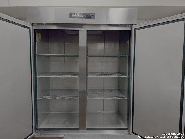 Listing photo id 14 for 5402 Zarzamora S