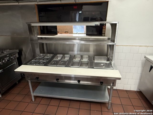 Listing photo id 17 for 5402 Zarzamora S