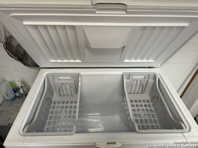 Listing photo id 25 for 5402 Zarzamora S