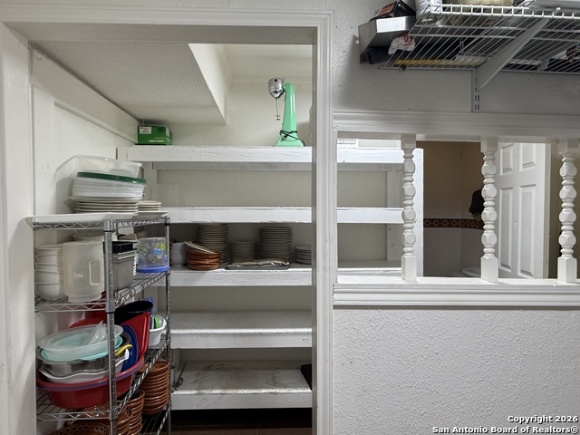 Listing photo id 30 for 5402 Zarzamora S